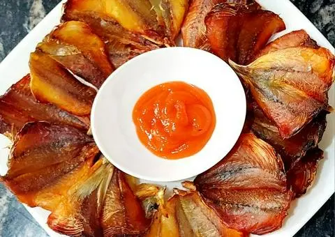 Hình ảnh Khô Cá Chỉ Vàng nướng than