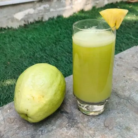 Hình ảnh Nước ép thơm - ổi