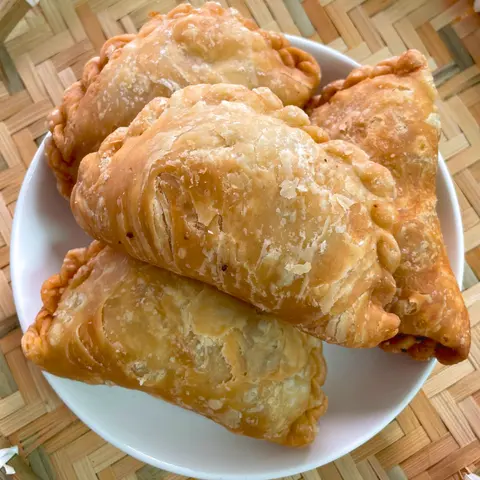 Hình ảnh Bánh xếp - bánh gối nhân mặn