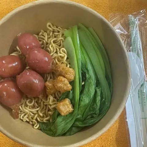 Hình ảnh Mì trộn indomie hồ lô