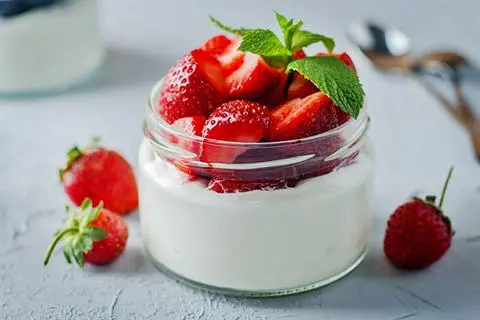 Hình ảnh Sữa chua hũ mini - vị dâu