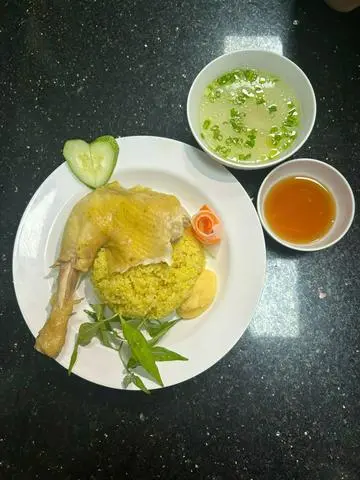 Hình ảnh Cơm đùi luộc 1/4 Nha Trang