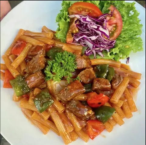 Hình ảnh Bò Mỹ lúc lắc - nui