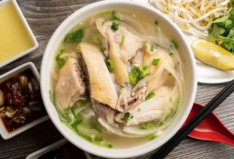 Hình ảnh Phở gà nạm