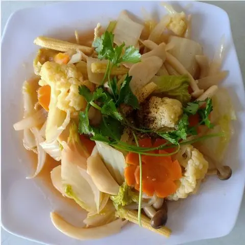 Hình ảnh Mì xào giòn chay