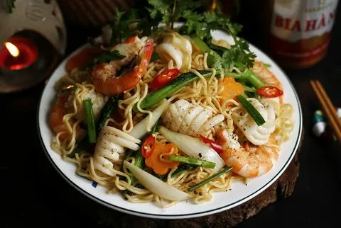 Hình ảnh Mì xào hải sản