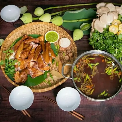 Hình ảnh Lẩu gà ớt hiểm