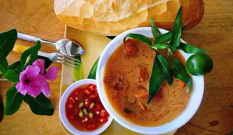 Hình ảnh Bánh mì phá lấu
