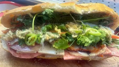 Hình ảnh Bánh mì đặc biệt