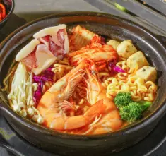 Hình ảnh Mì kim chi hải sản