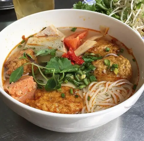Hình ảnh Bún riêu cua chả cá