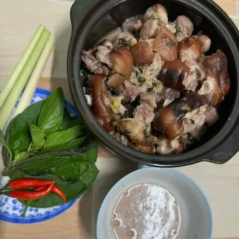 Hình ảnh Giò heo giả cầy