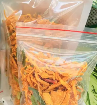 Hình ảnh Khô gà lá chanh - bịch lớn
