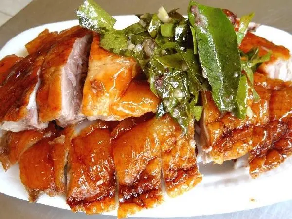 Hình ảnh Vịt nướng lá mắc mật