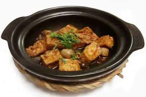 Hình ảnh Đậu hủ kho nấm - Tofu braised with mushrooms