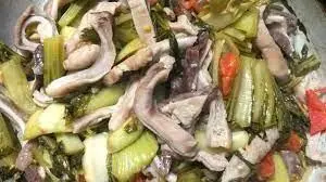 Hình ảnh Bao tử heo xào cải chua