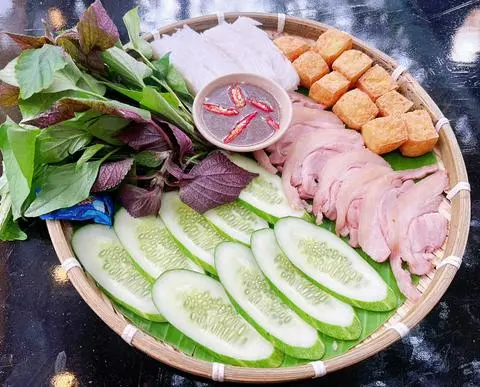 Hình ảnh Bún đậu thịt bắp giò