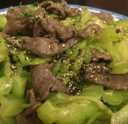 Hình ảnh Bò xào khổ qua