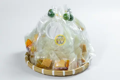 Hình ảnh Bánh tráng chấm sa tế tỏi muối nhẵn