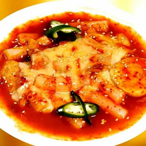 Hình ảnh Bánh gạo cay phô mai Hàn Quốc