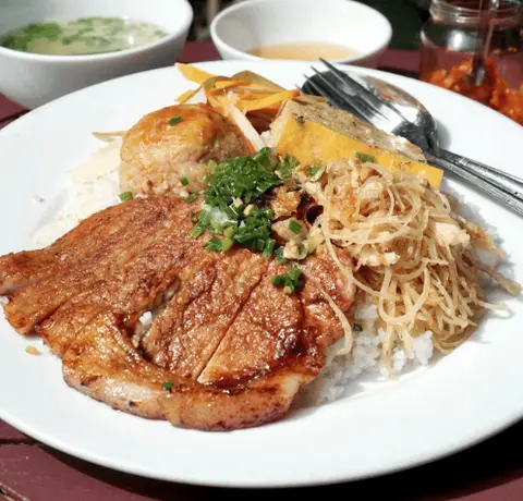 Hình ảnh Cơm sườn bì