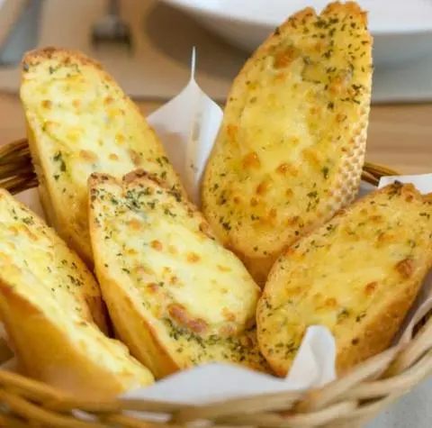 Hình ảnh Bánh mì phô mai - 3 miếng