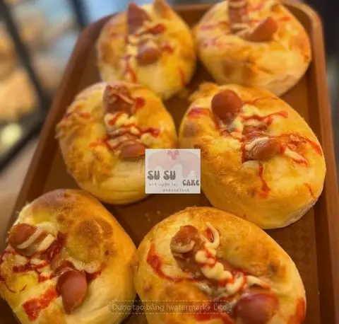 Hình ảnh Bánh xúc xích chà bông
