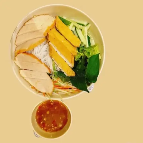 Hình ảnh Bún chả mắm nêm chay