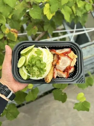 Hình ảnh Cơm gà xá xíu