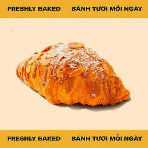 Hình ảnh Bánh Croissant Hạnh Nhân (FB)