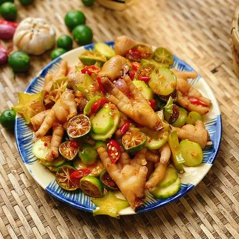 Hình ảnh Chân gà sốt thái