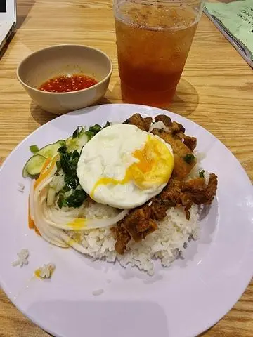 Hình ảnh Cơm tấm ba rọi - ốp la