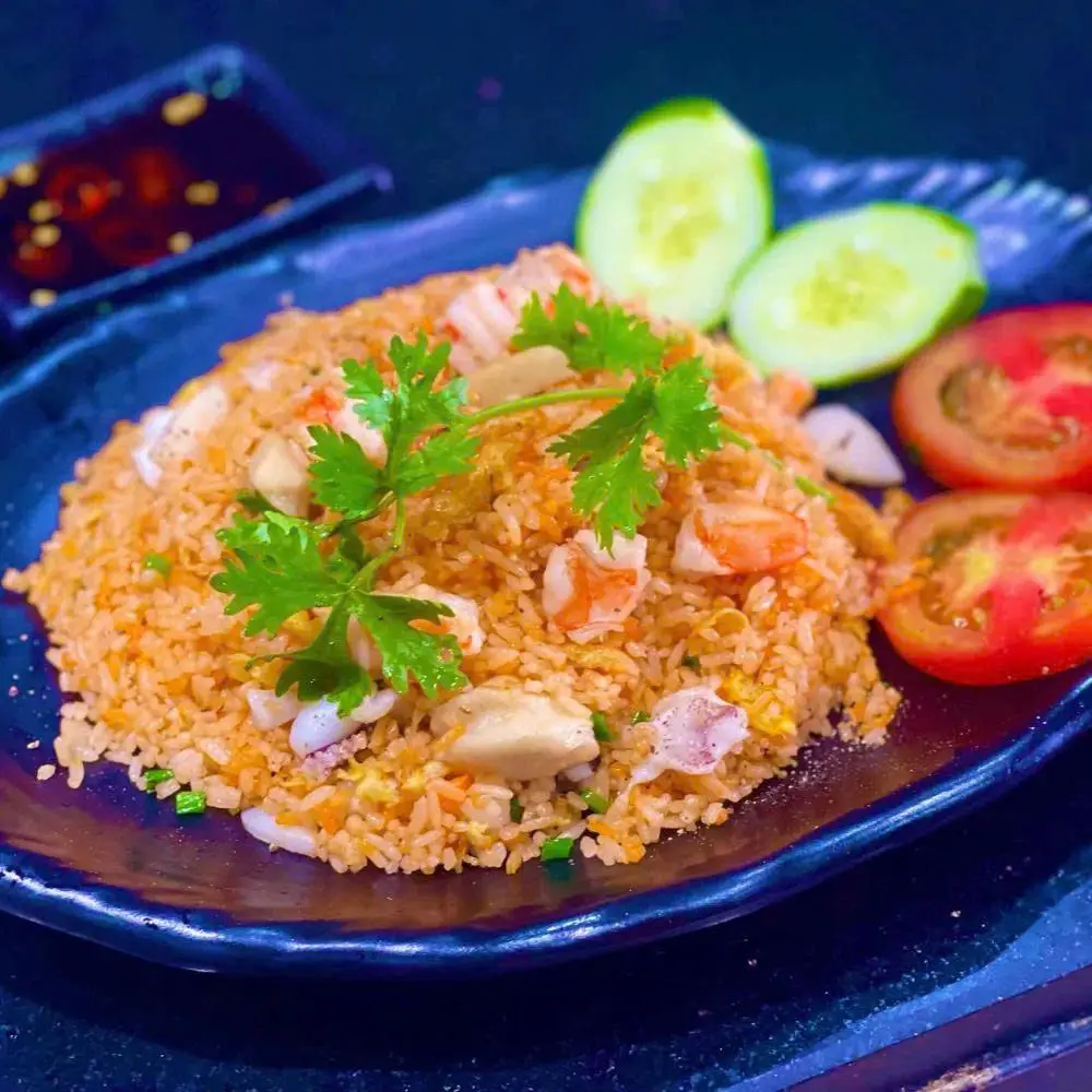 Hình ảnh Cơm chiên hải sản - canh rong biển
