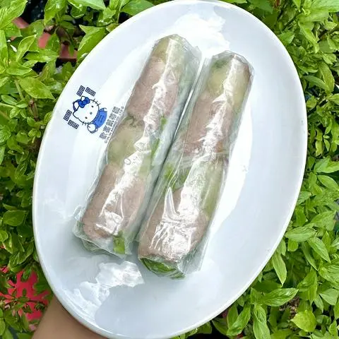 Hình ảnh Gỏi cuốn thịt