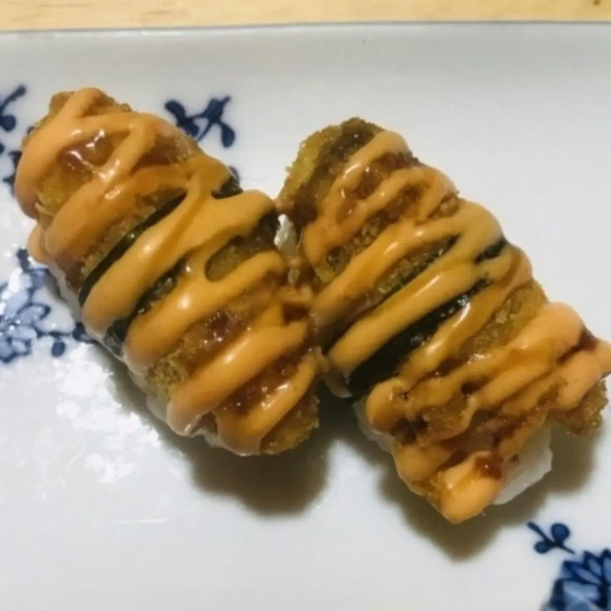 Hình ảnh KAKI SUSHI (HÀU CHIÊN SUSHI)