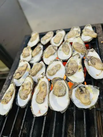 Hình ảnh Hàu nướng mỡ hành