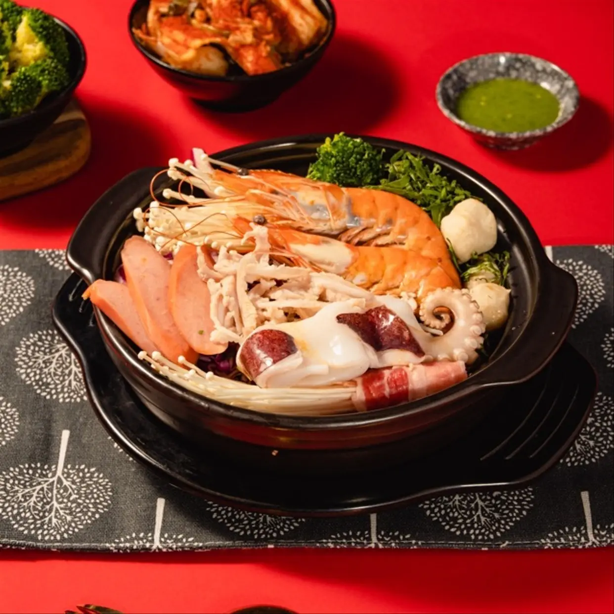 Hình ảnh Mì kim chi thập cẩm