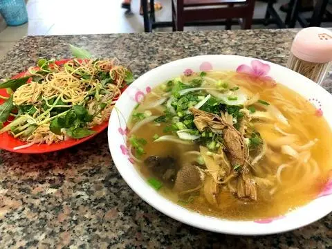 Hình ảnh Bún măng gà