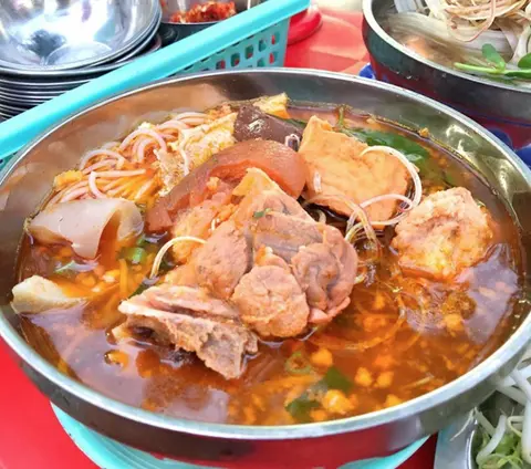 Hình ảnh Bún riêu cua xương chả cá