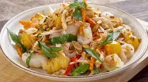Hình ảnh Gỏi gà -Tặng kèm cháo