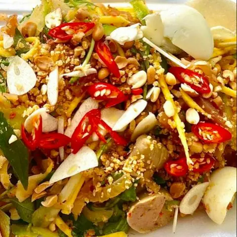Hình ảnh Tré trộn thập cẩm - phần lớn tặng phồng tôm