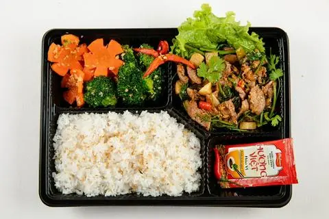 Hình ảnh Cơm bò xào ngũ vị - canh