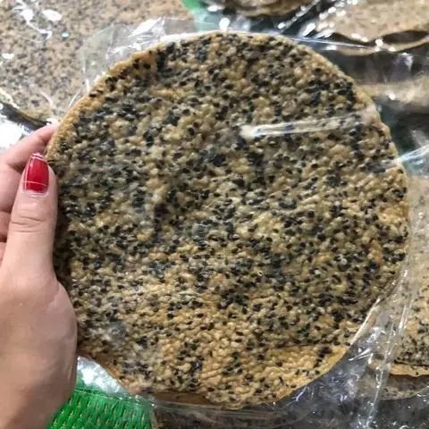 Hình ảnh Bánh đa mè nướng