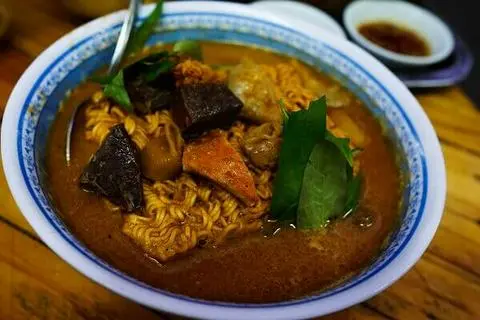 Hình ảnh Mì gói phá lấu