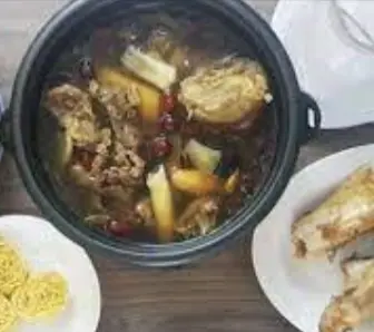 Hình ảnh Lẩu gân bê