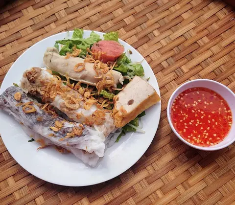 Hình ảnh Bánh cuốn mắm chua ngọt