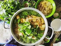 Hình ảnh Lẩu gà lá é nhỏ