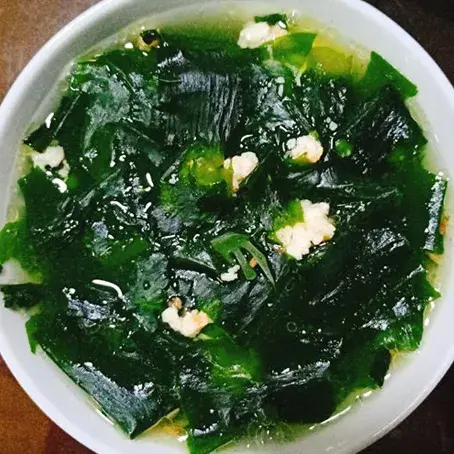 Hình ảnh Canh rong biển thịt