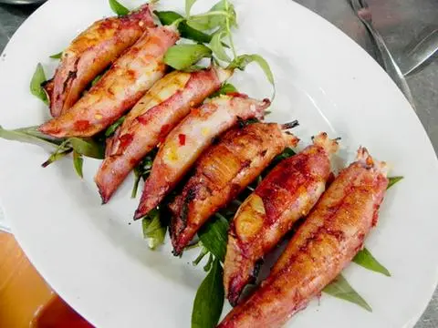Hình ảnh Mực trứng nướng muối ớt