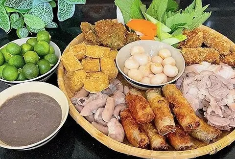 Hình ảnh Bún đậu thập cẩm
